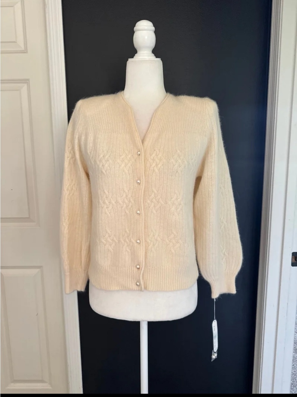 NWT Vintage Adele Joyce Cable Knit Pearl closure Cardigan Lambswool Petite Small